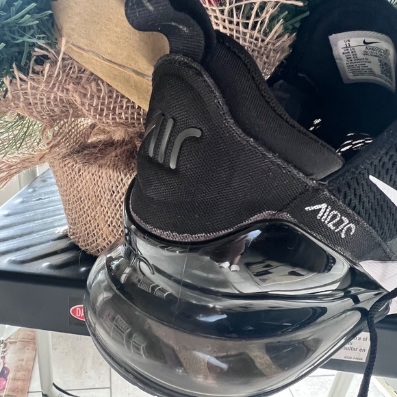 (USED) Nike Air Max 270 Sneaker - Men's - Picture 3 of 16